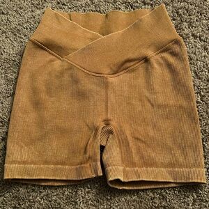 Shorts from joy lab in the size extra small in a warm orange brown color
